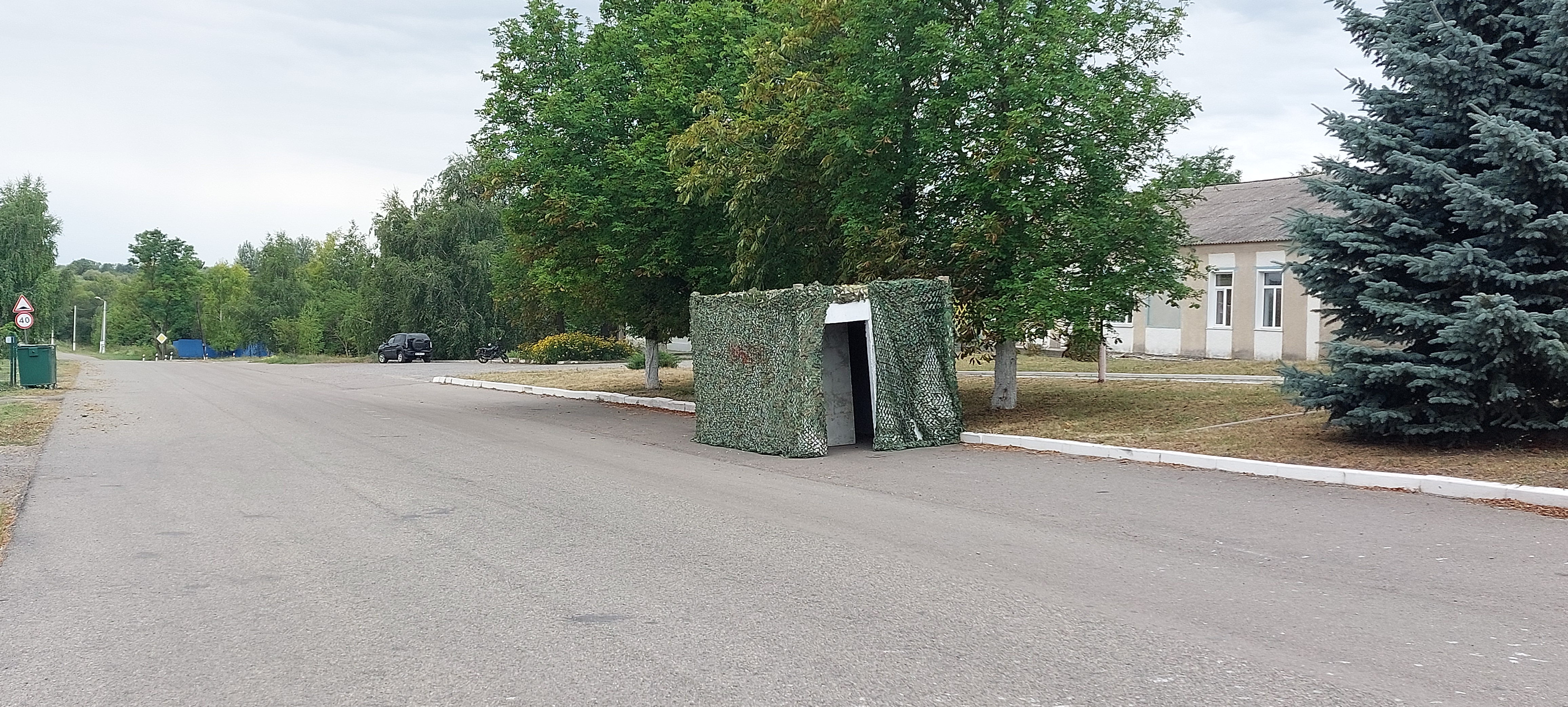 В районе продолжается установка модульных укрытий для безопасности жителей приграничной территории.